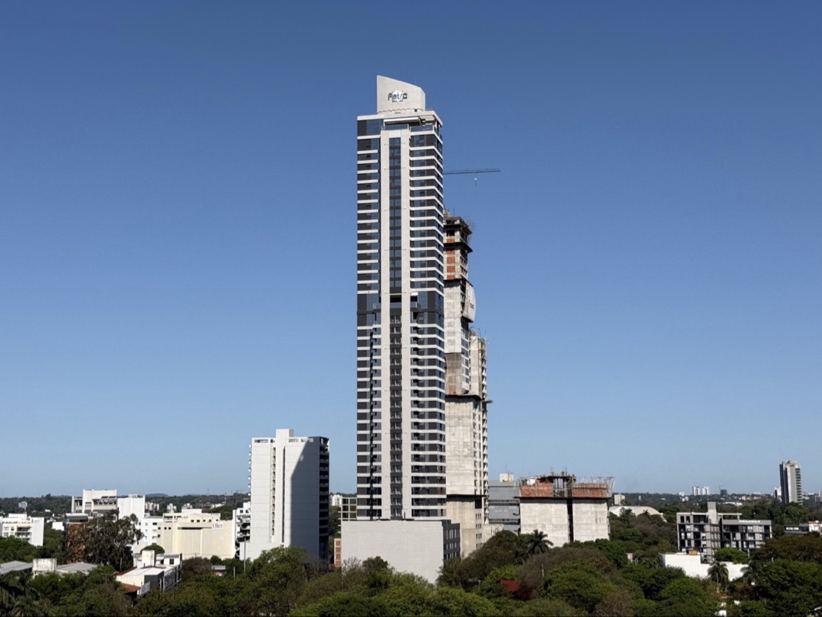 Edificio Petra Tower, foto 1 de 3